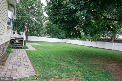 22 S Scott Ave, Glenolden, PA 19036 - photo 7