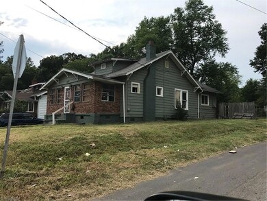 1427 E Twenty Third St, Winston Salem, NC 27101 - photo 2
