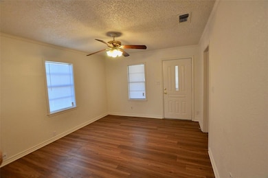 511 N Merrimac St, Weatherford, TX 76086 - photo 2