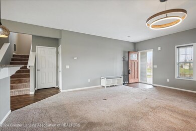 09-3915-Glade-Way-Lansing-MI-48906-Windo