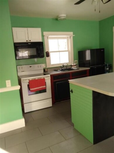 227 Meadow St, Sanbornville, NH 03872 - photo 3