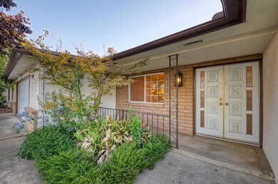 7343 N 4th St, Fresno, CA 93720 - photo 4