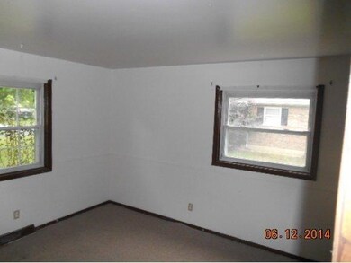 1015 Fairview St, Lawrenceburg, IN 47025 - photo 5