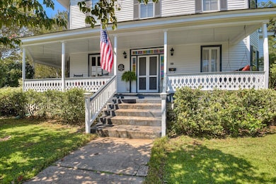 501 Buncombe St, Edgefield, SC 29824 - photo 3