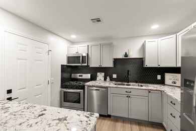 1602 Walton St, Houston, TX 77009 - photo 3