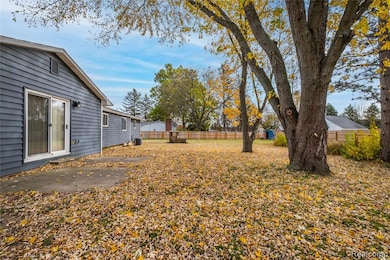 7121 S Fork Dr, Swartz Creek, MI 48473 - photo 6