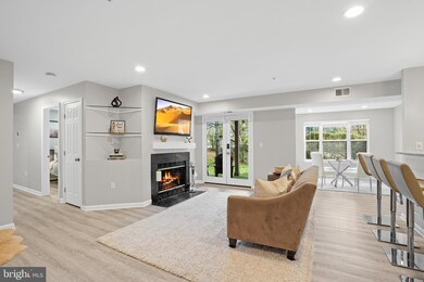 9816 Lake Pointe Ct unit 103, Upper Marlboro, MD 20774 - photo 3