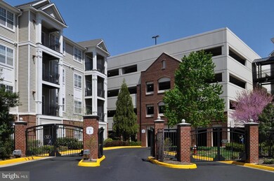 12925 Centre Park Cir unit 209, Herndon, VA 20171 - photo 4