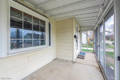 1871 Harding Dr, Wickliffe, OH 44092 - photo 3