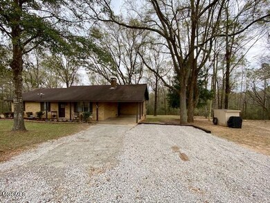 194 Elbert Stringer Ln, Lucedale, MS 39452 - photo 4
