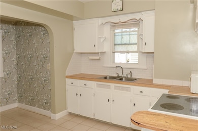 438 Hayes Ave, Mc Donald, OH 44437 - photo 6