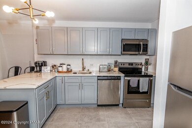 9503 Juniper Dr, Tobyhanna, PA 18466 - photo 4