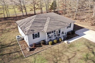 579 Gilley Cir, Manchester, TN 37355 - photo 6