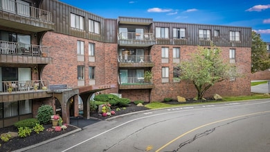 1002 Paradise Rd unit PHE, Swampscott, MA 01907 - photo 3