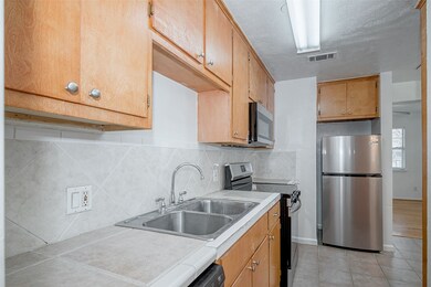 115 Aurora St unit 4, Houston, TX 77008 - photo 6