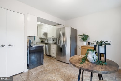 6311 Fenestra Ct unit 137B, Burke, VA 22015 - photo 5