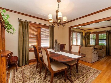 118 E Grantley Ave, Elmhurst, IL 60126 - photo 7