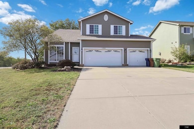 13908 S 17th St, Bellevue, NE 68123 - photo 2