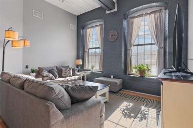 Emerson Mills unit 219, Pembroke, NH 03275 - photo 4