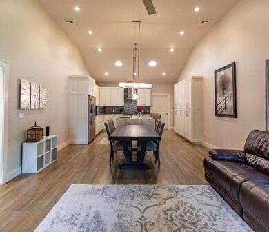 413 W College St, Fredericksburg, TX 78624 - photo 3