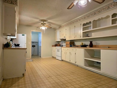 100 Marilyn Ln, West Columbia, SC 29172 - photo 5