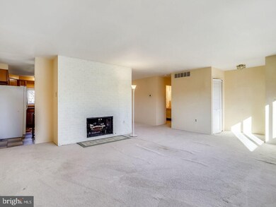 312 Marganza S, Laurel, MD 20724 - photo 6