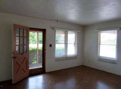 front house lr