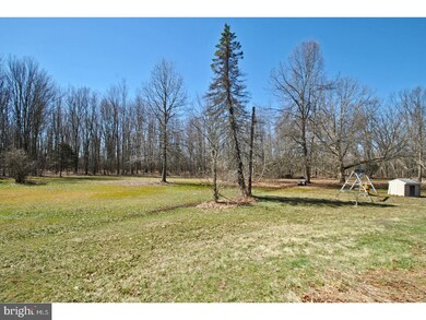 6044 Wismer Rd, Pipersville, PA 18947 - photo 2