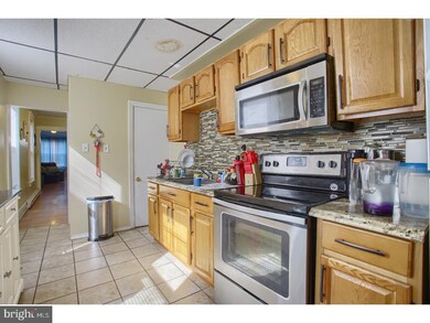 1347A N 10th St, Reading, PA 19604 - photo 6