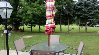 2193 Community Dr, Bath, PA 18014 - photo 6