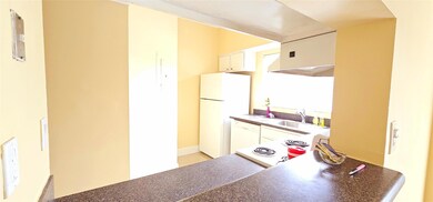 1881 NW 96th Terrace unit 7F, Pembroke Pines, FL 33024 - photo 3