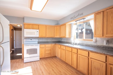 1613 E 2nd St, Defiance, OH 43512 - photo 6