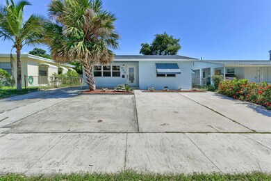 323 W Pine St Lantana FL 33462-large-002