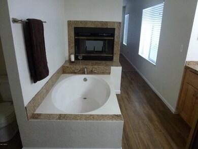 Master Bath tub