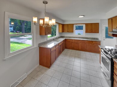 1521 Ames Ave, Saint Paul, MN 55106 - photo 6