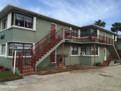 607 Jessamine Blvd unit 4, Daytona Beach, FL 32118 - photo 2