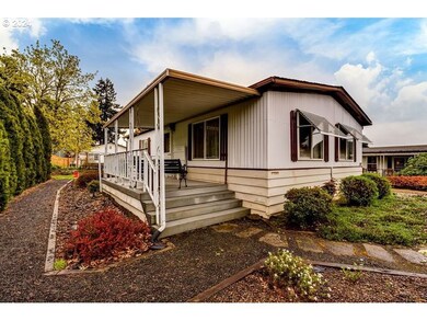 360 N 2nd St, Creswell, OR 97426 - photo 2