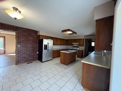 3917 Sansing Hollow Rd, Harrison, AR 72601 - photo 4