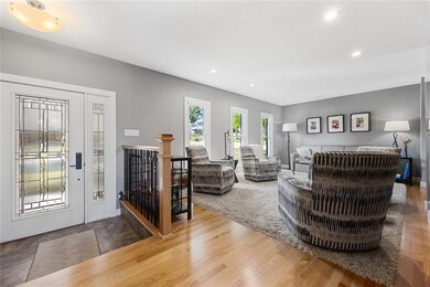 5016 Broadlawn Dr SE, Cedar Rapids, IA 52403 - photo 6