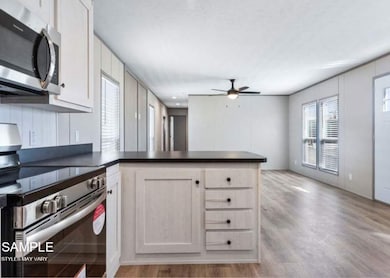 6220 Katy Hockley Rd unit ERC-9, Katy, TX 77493 - photo 6