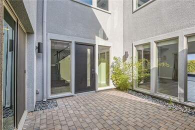 Private courtyard