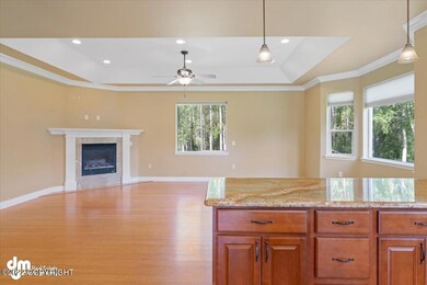 07-Living Room_ETL8306