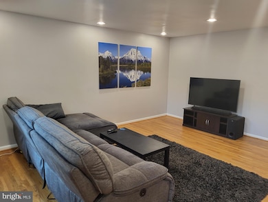 13851 Laura Ratcliff Ct, Centreville, VA 20121 - photo 6