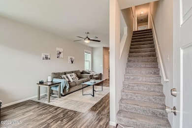 04 Foyer