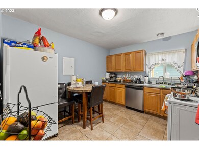 1825 Beech St, Longview, WA 98632 - photo 6