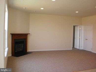 794 Shook Ct E, Greencastle, PA 17225 - photo 4