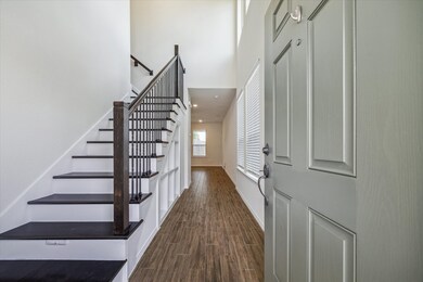 5134 Aedan Oak St, Houston, TX 77018 - photo 4