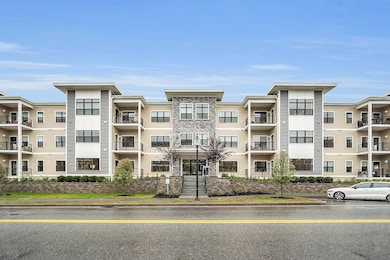 55 Pointe Place unit 306, Dover, NH 03820 - photo 2