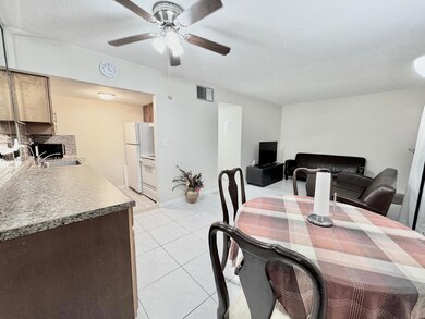 Warrenton House Condos unit 122, Hollywood, FL 33020 - photo 4