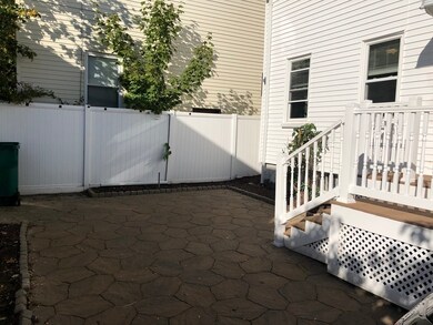 8 Aarons Ct, Lynn, MA 01905 - photo 3